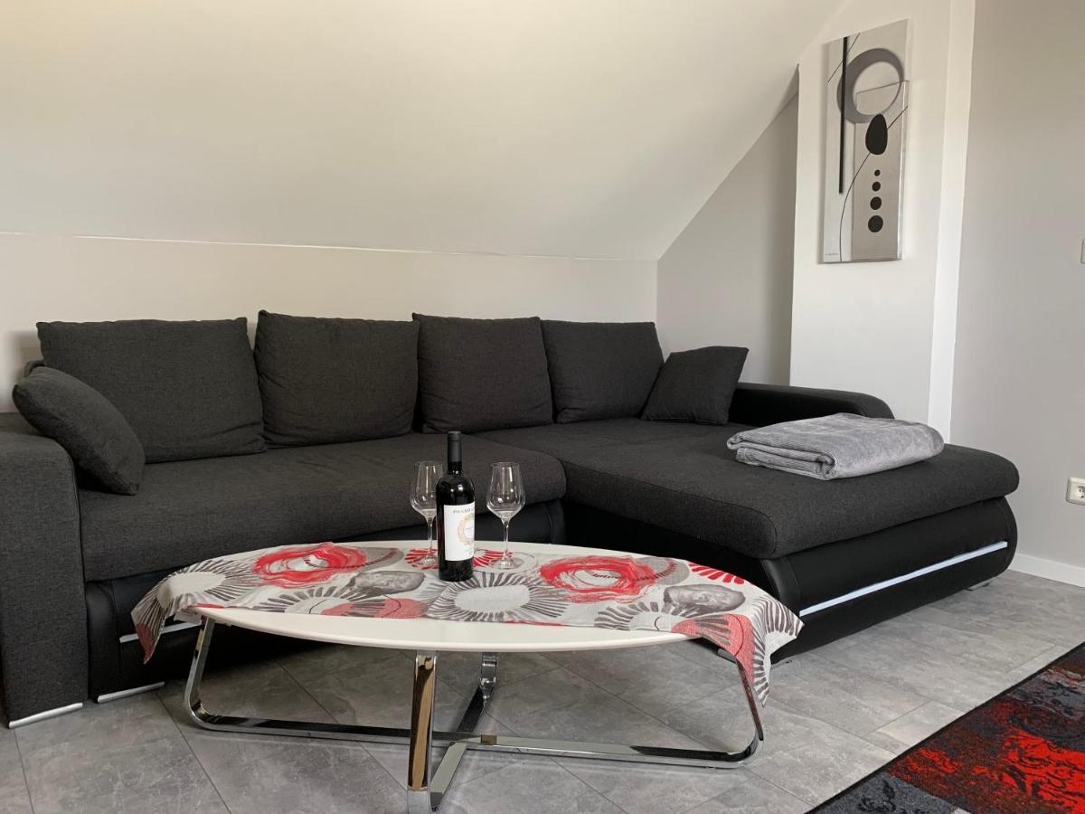 Ferienwohnung Sunny - Moderne Ferienwohnung Im Gruenen In Saarbruecken-West Kültér fotó